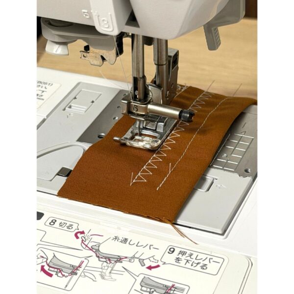 2606-002-br-hm-sensia400-09-stitch